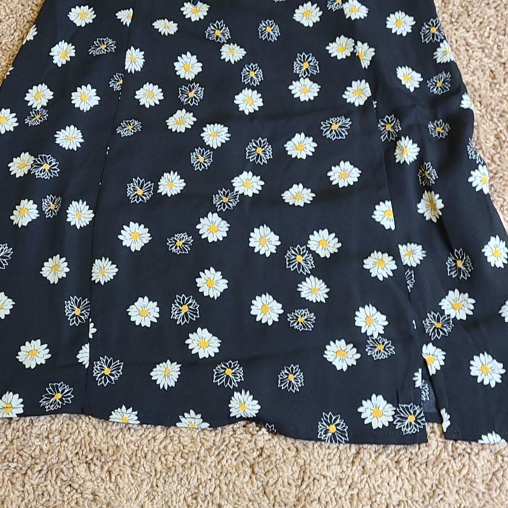 BP Black White Daisy Dress - Picture 3 of 6